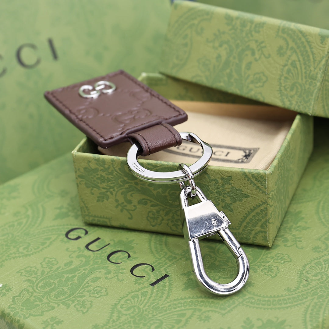 35ZB102A Popular bag 's charms accessories