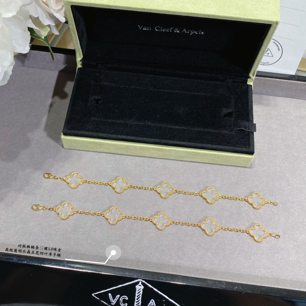 5XVA180K  Popular bracelets 5 flowers normal size1.5cm flower