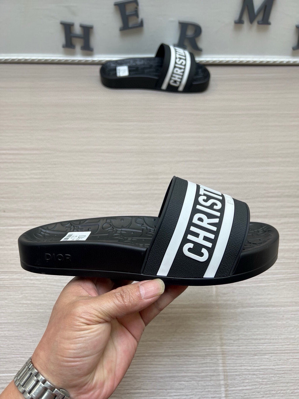 5LD212Z Popular Slippers