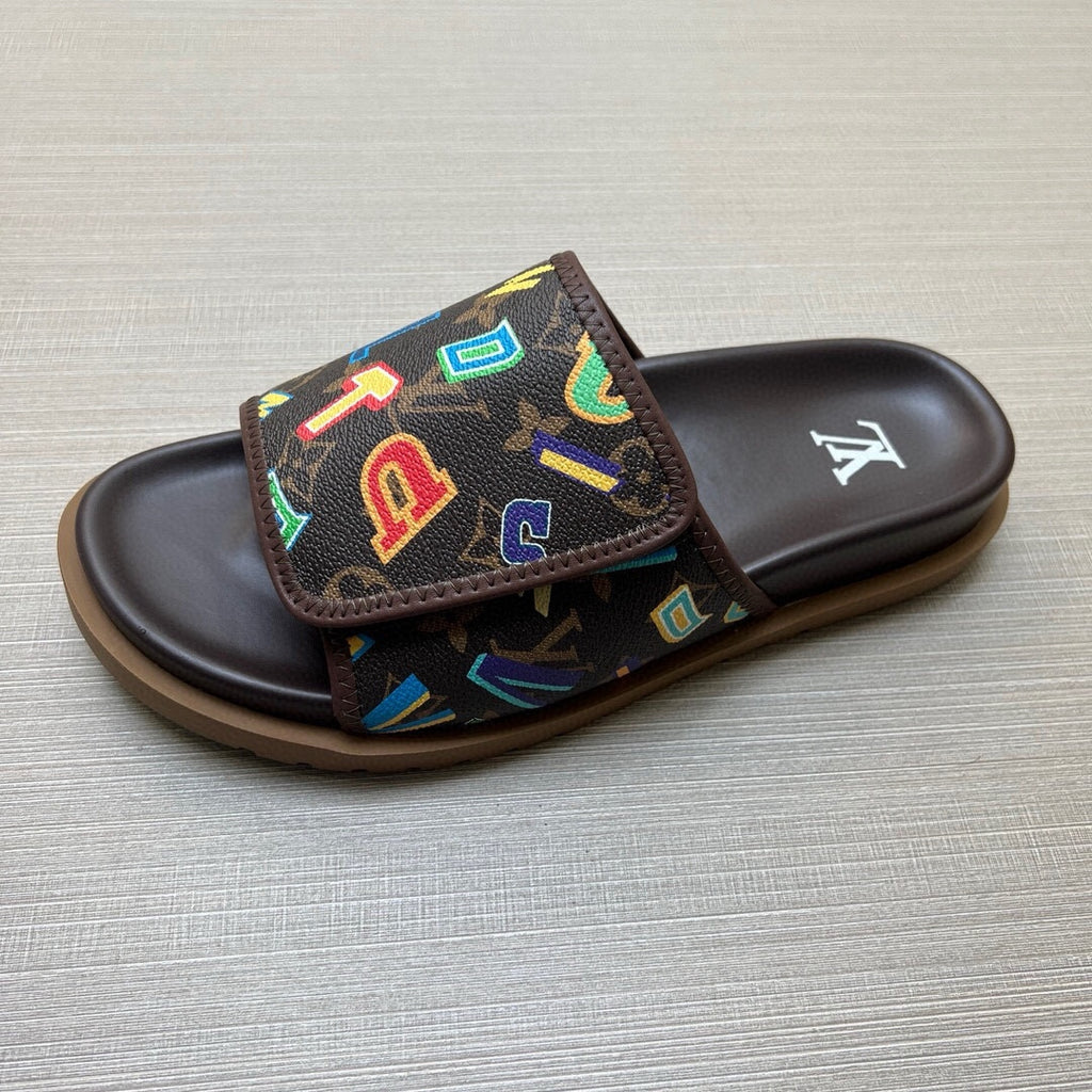 5WE247Z Popular Slippers