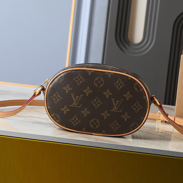 B1P46E113 Popular leather bag