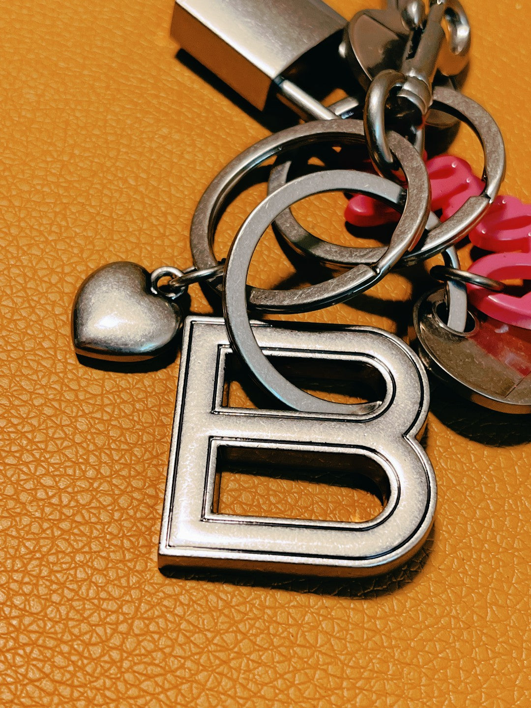 14J62A  Popular Keychains