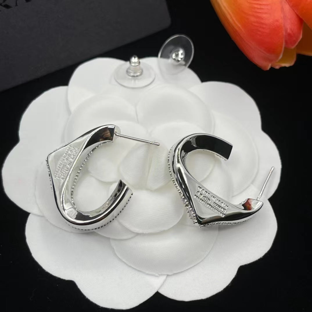 14PD816E Popular Earrings