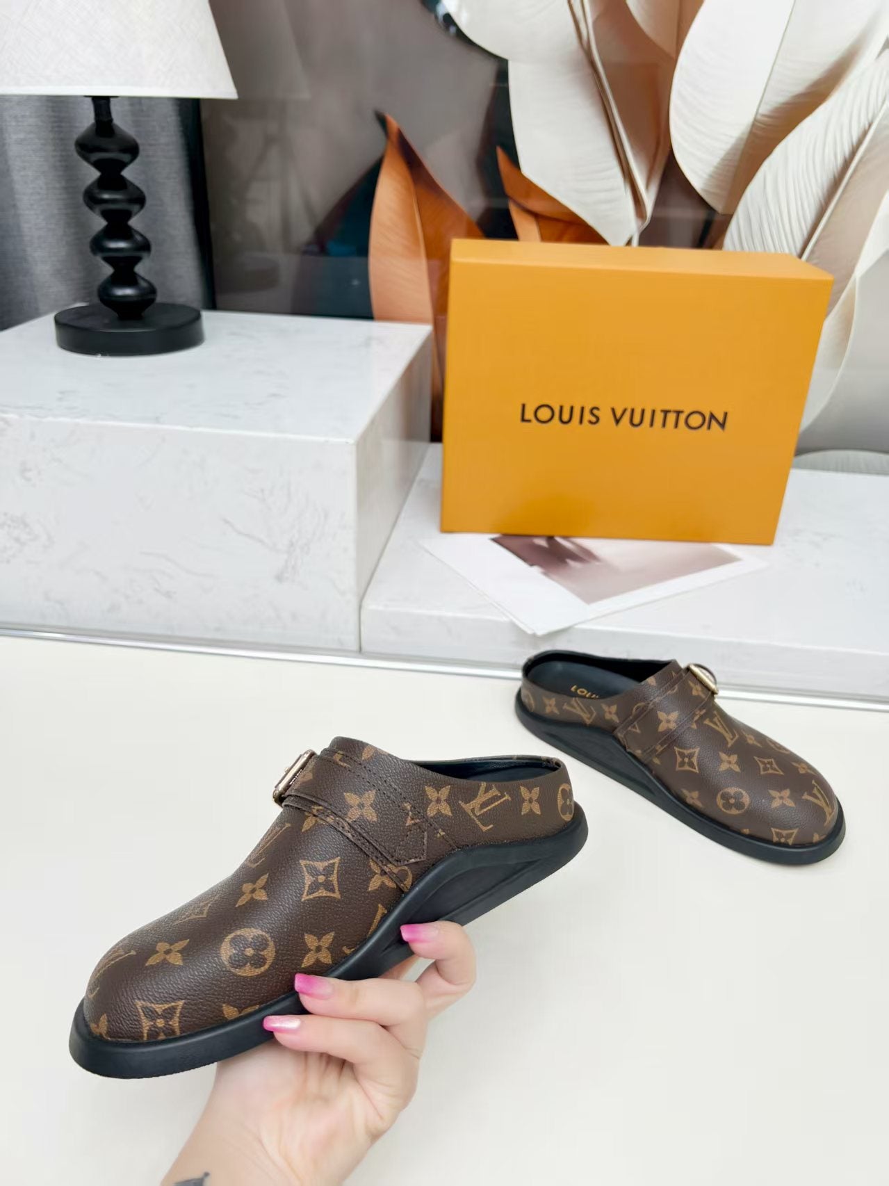 2105QE255Z Popular high-quality Shoes
