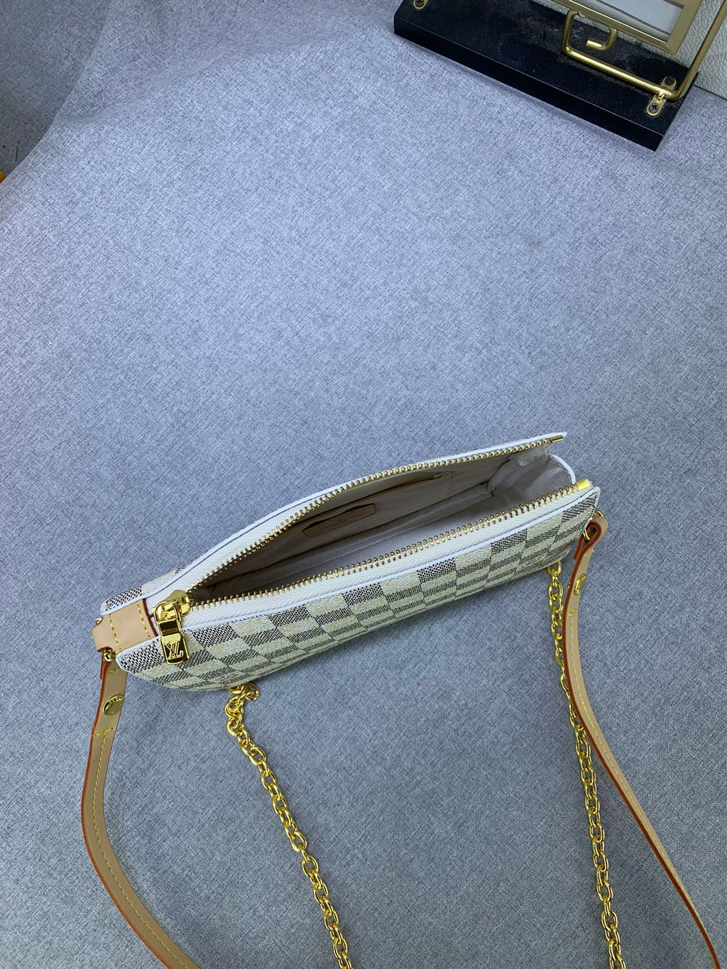 1XE275B Popular  leather bag 