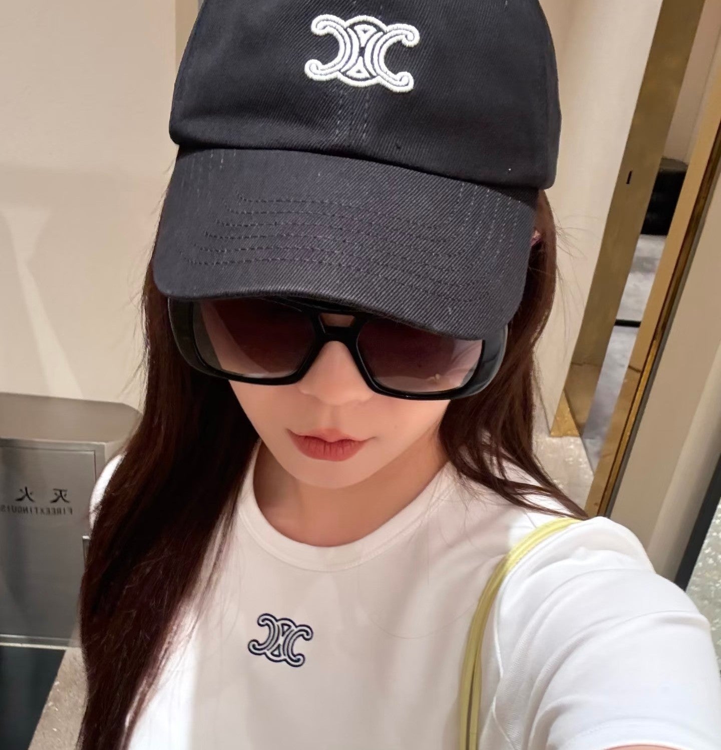16XA19M Popular hats