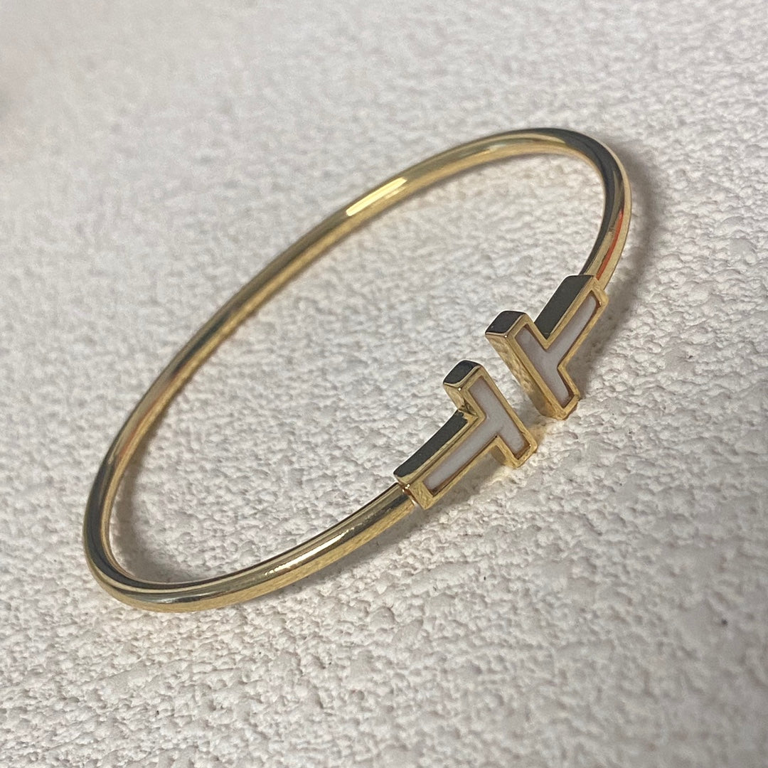 15QT30K  Popular Bracelets