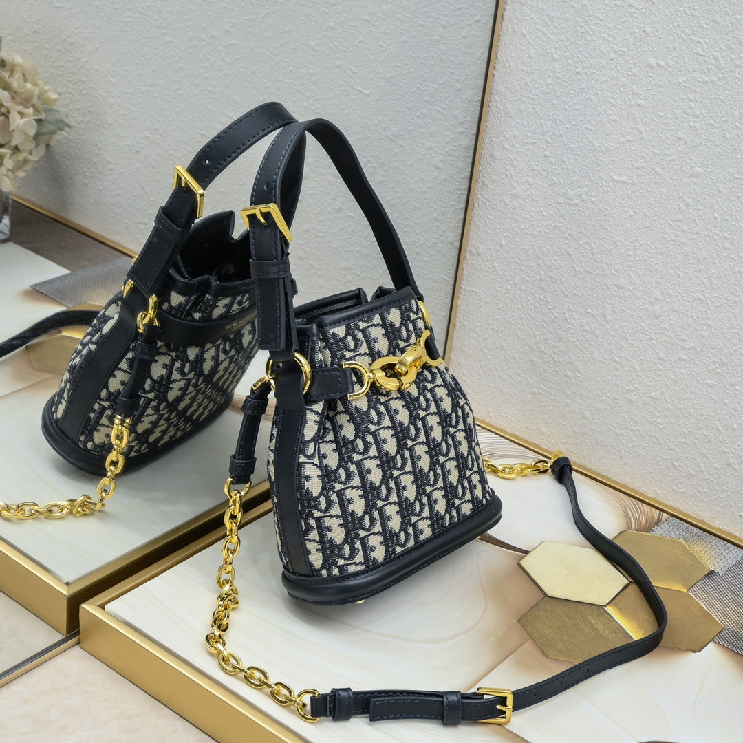 2XD370B Popular    leather bag 