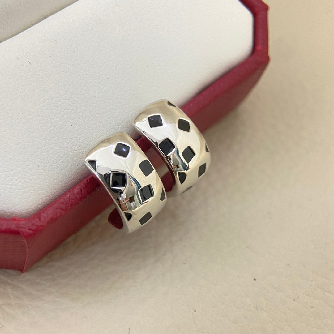 556NK28E Popular  Earrings