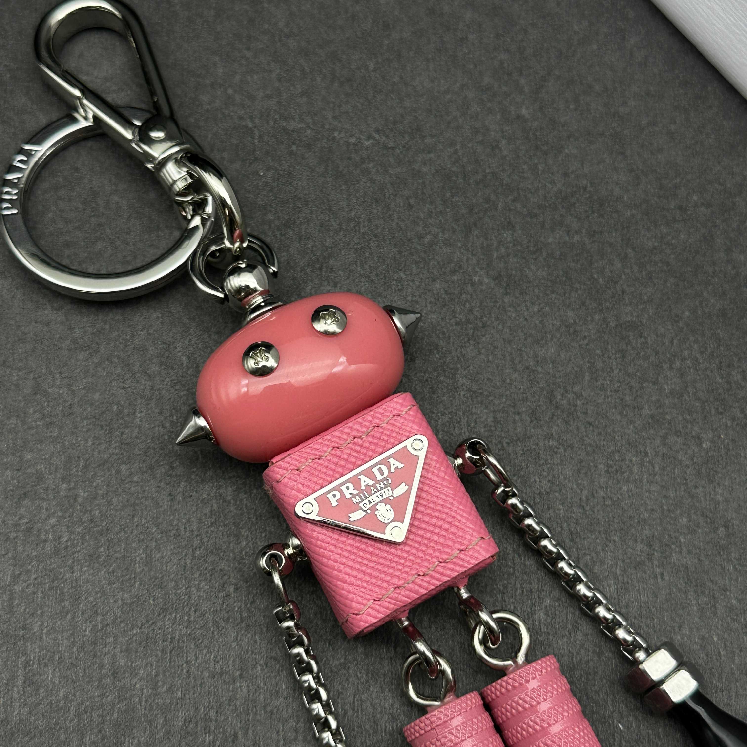 35QP1A Popular bag 's charms accessories
