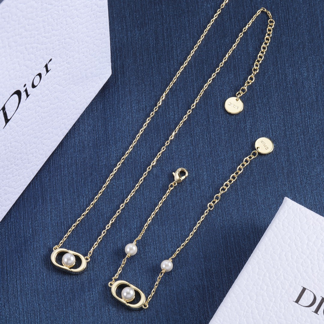 175RD24X Popular  Necklaces .