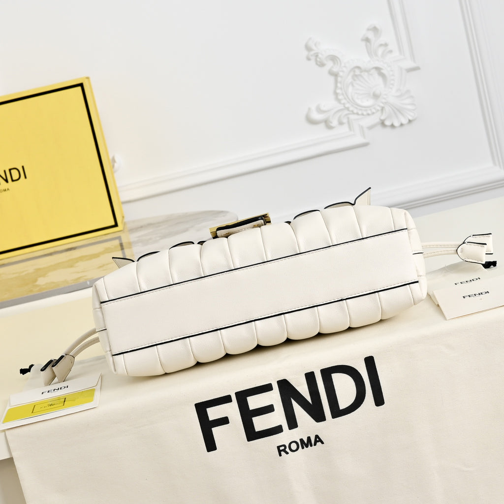 136PF106B Popular leather bag