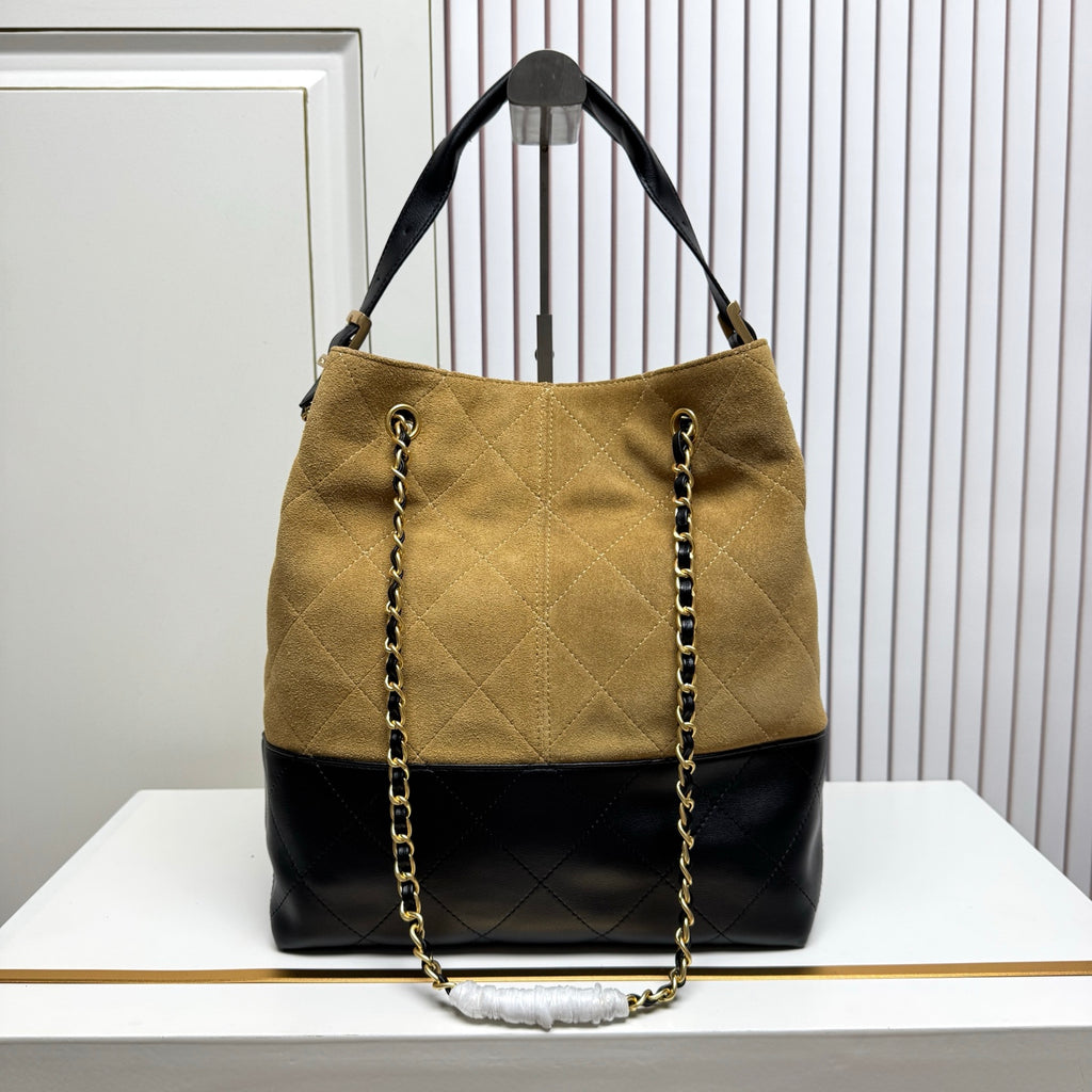 146PC19B Popular leather bag