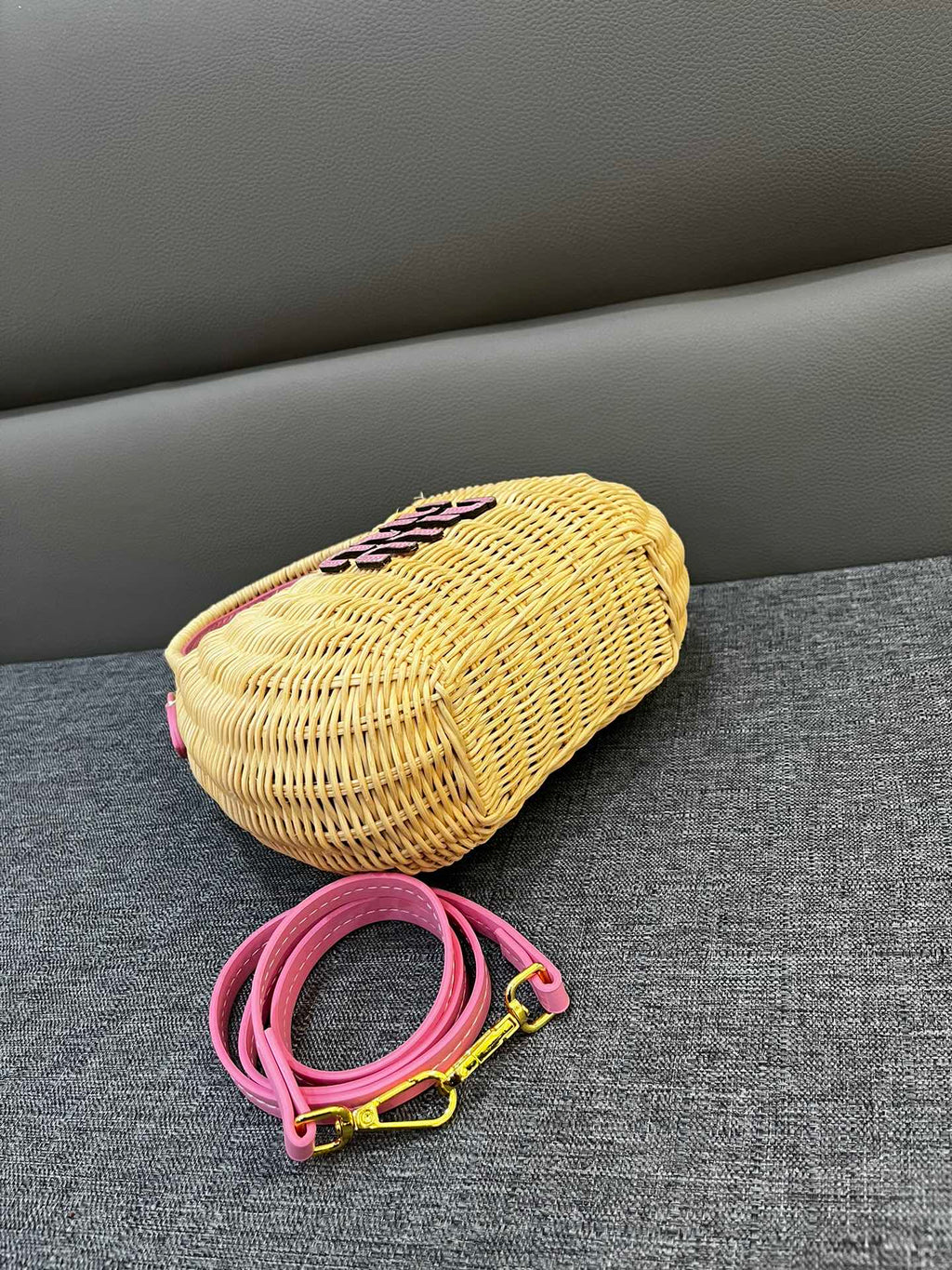 B1P46A119 Popular woven bag