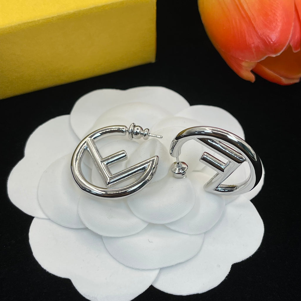 14F647E Popular  Earrings