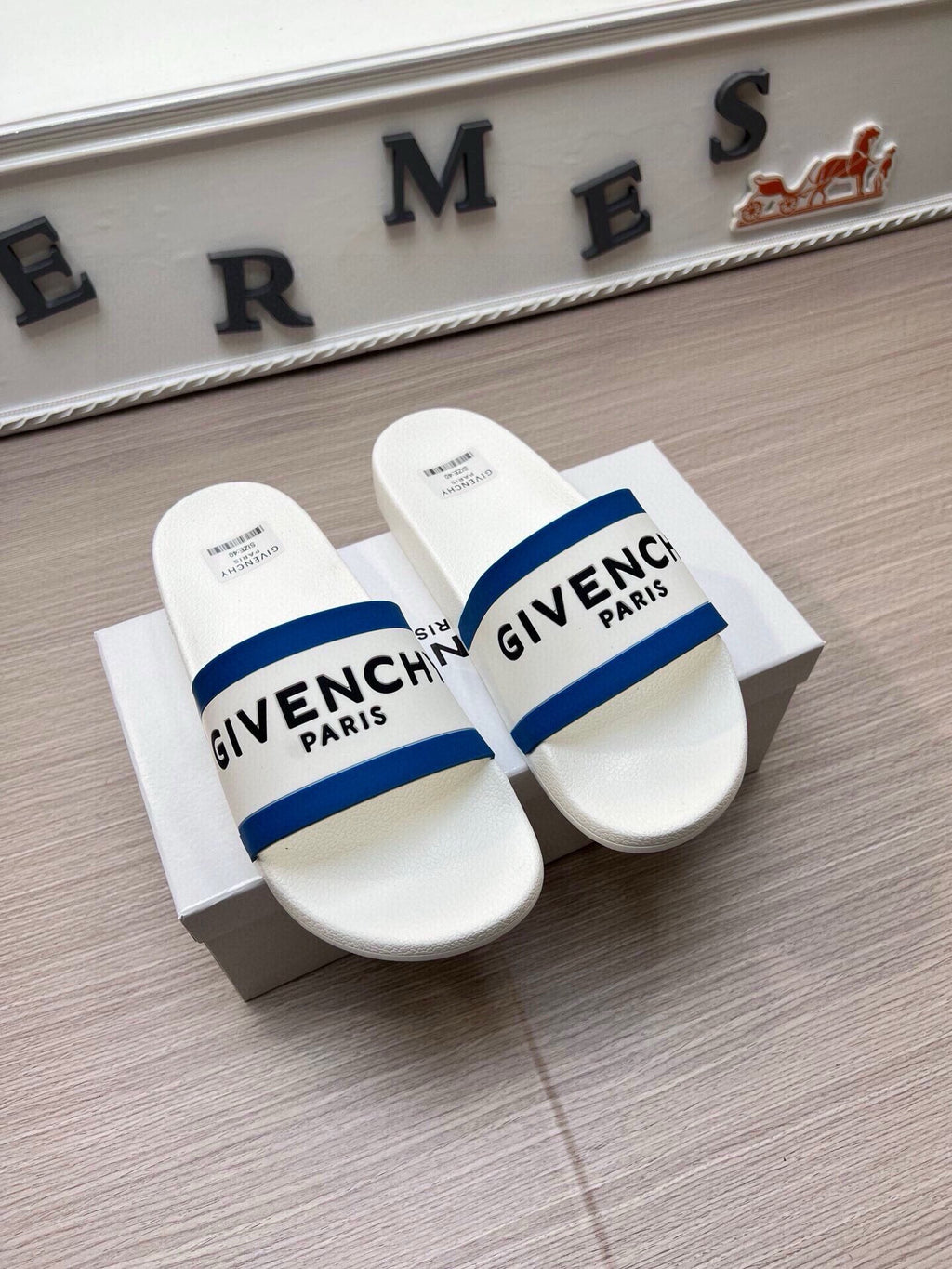 535ZGV264Z Popular Slippers