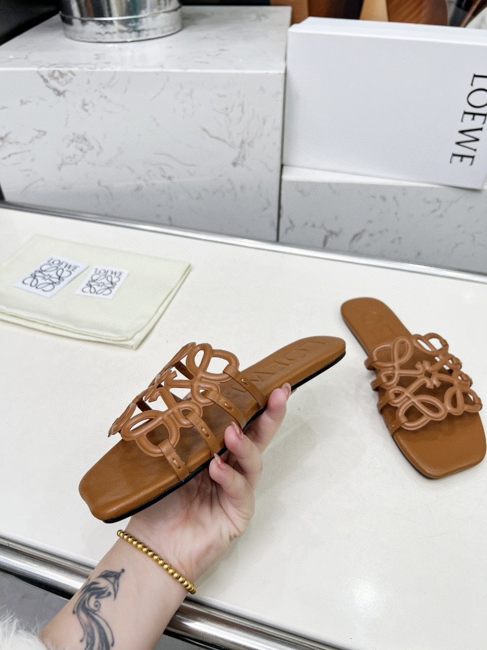 Z2X66A23 Popular high-quality leather Shoes