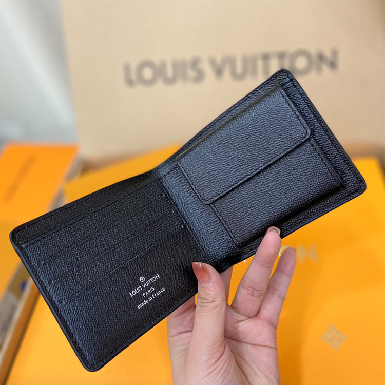 3E06B Popular leather wallets