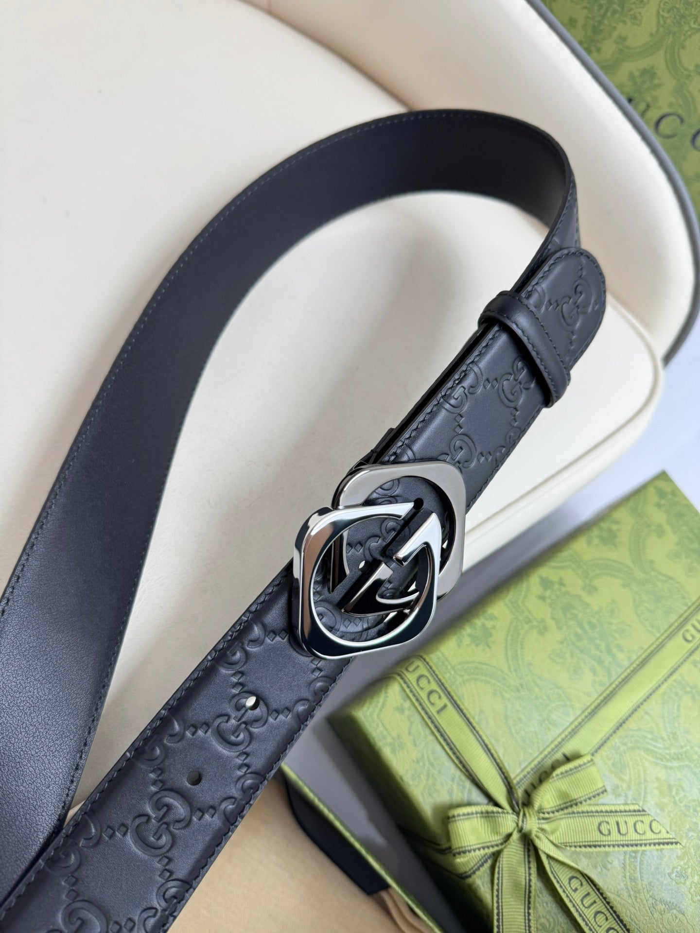 1115QB15P Popular High quality belt With full package
