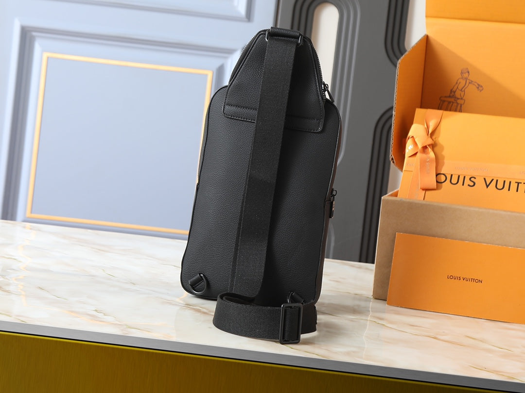 146PE24B Popular leather bag