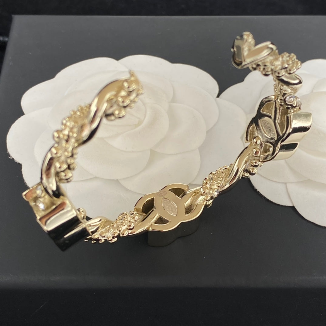 1NC197K  Popular bracelet