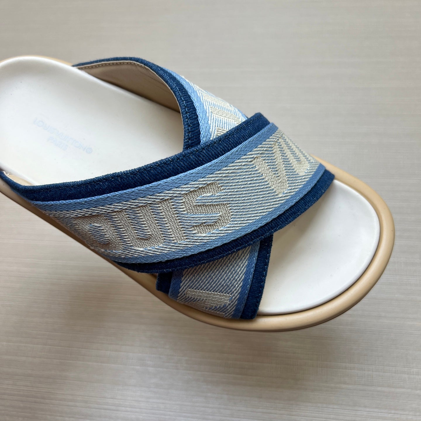 535ZE274Z Popular Slippers