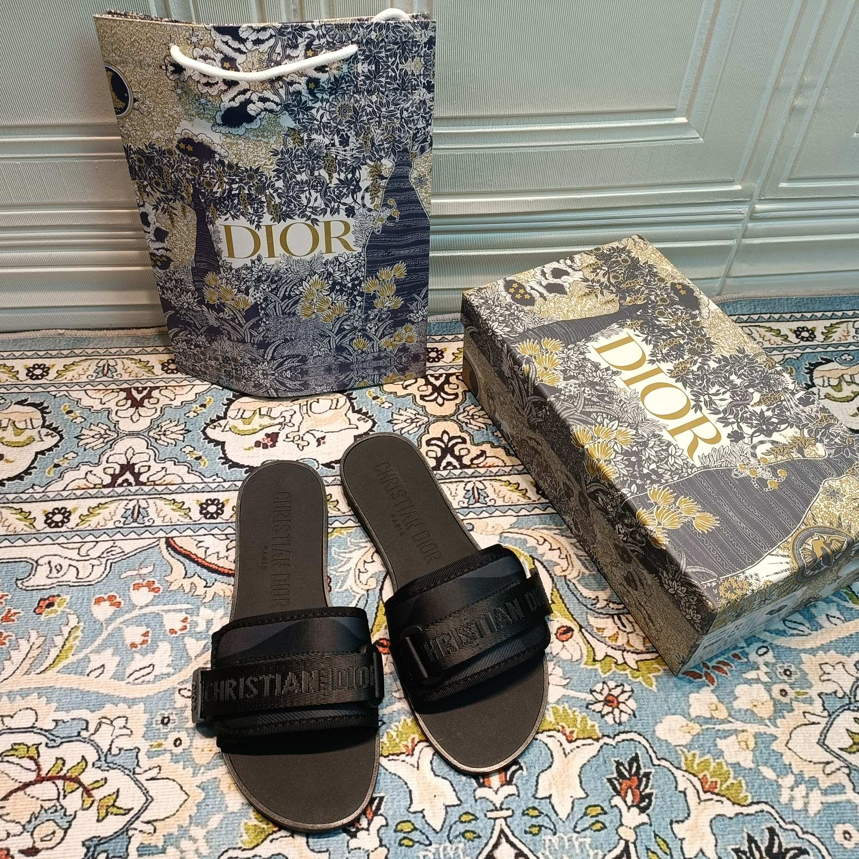 14D20Z Popular Slippers