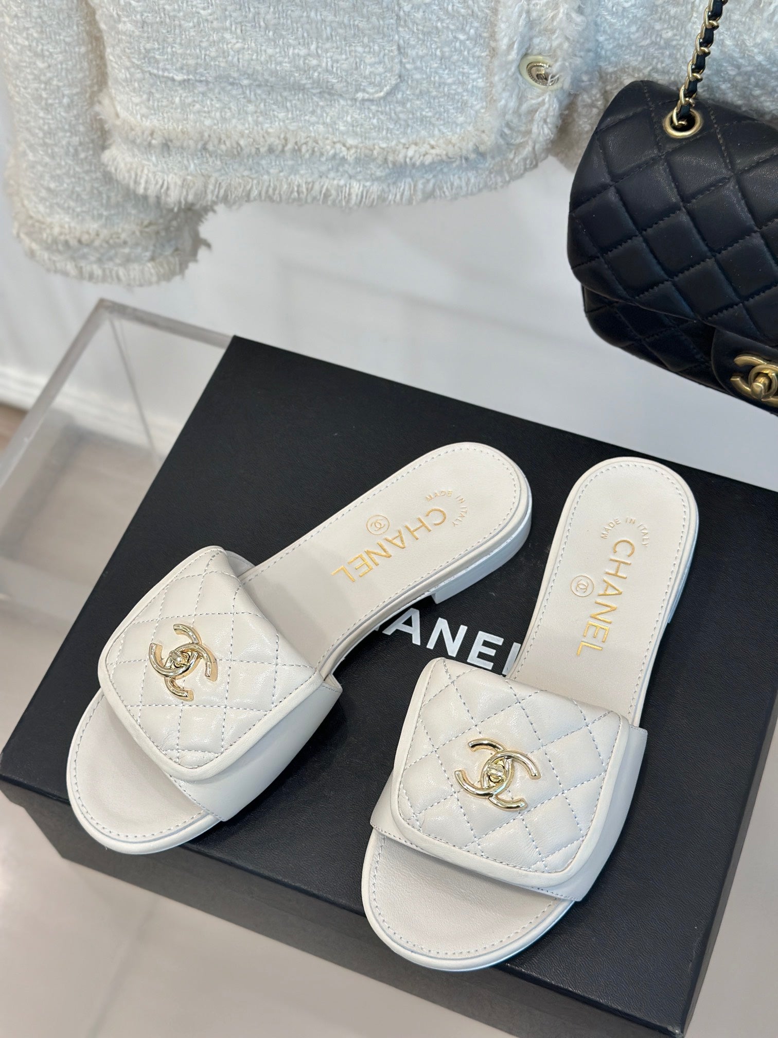 1ZC245Z Popular Slippers