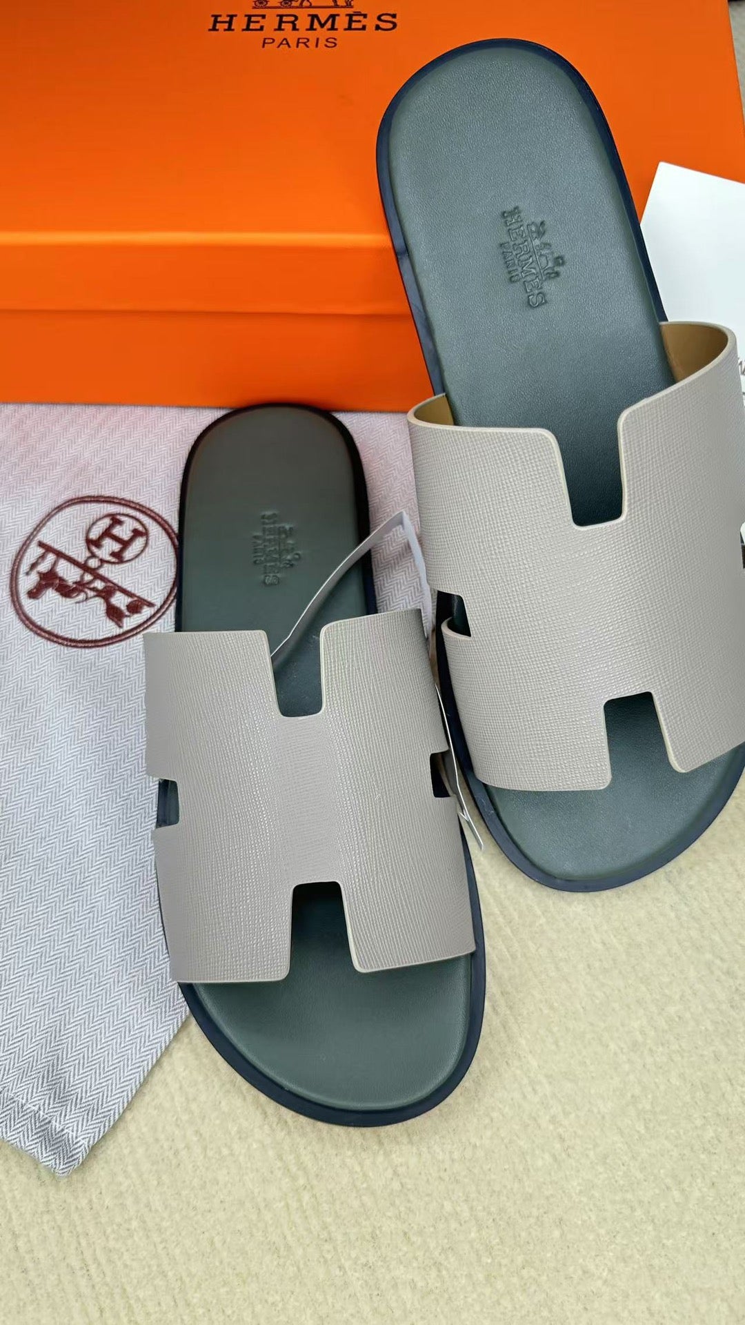 Z2X66H14 Popular high-quality leather Shoes