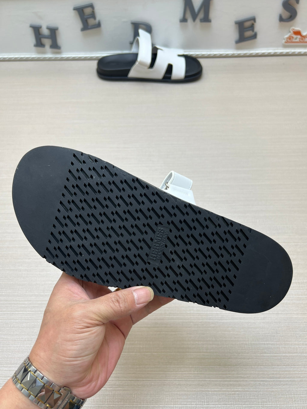54H1Z Popular slippers