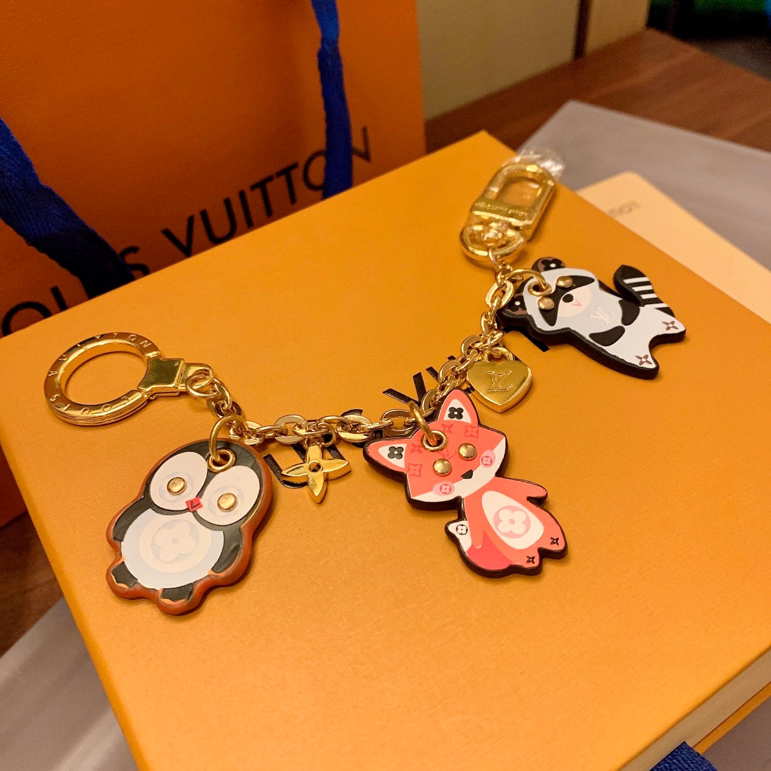 35QE19A Popular bag 's charms accessories