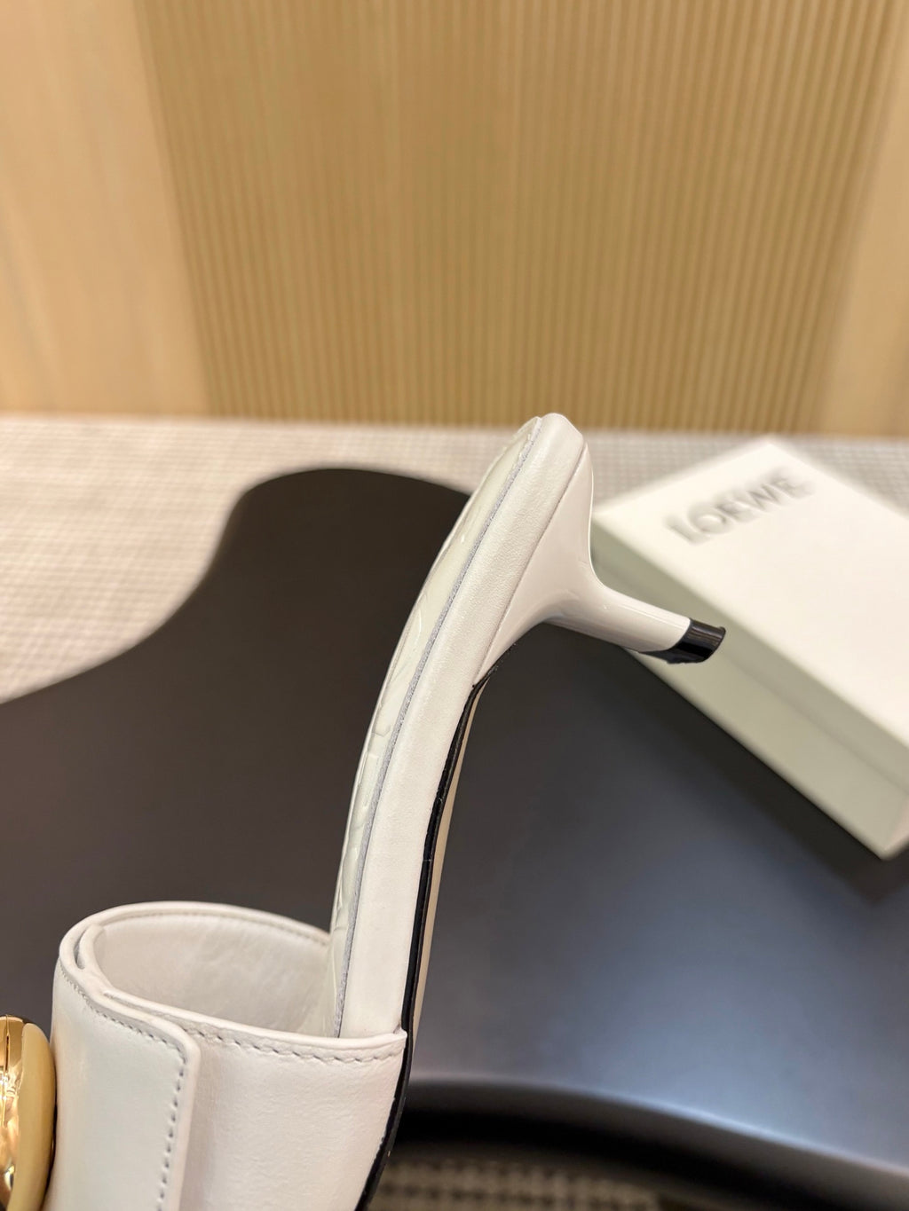 Z2X66V16 Popular high-quality leather Shoes