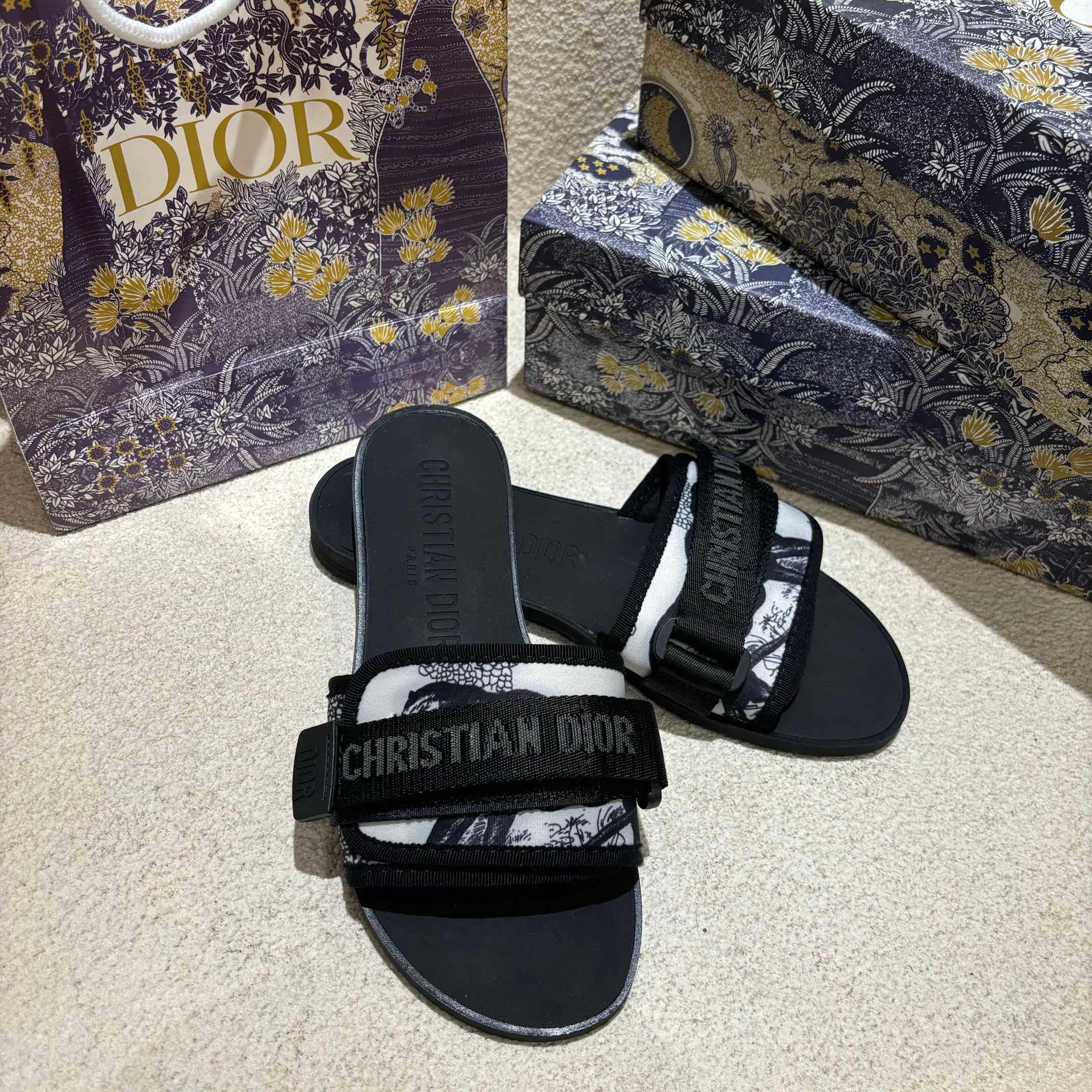 14D17Z Popular slippers
