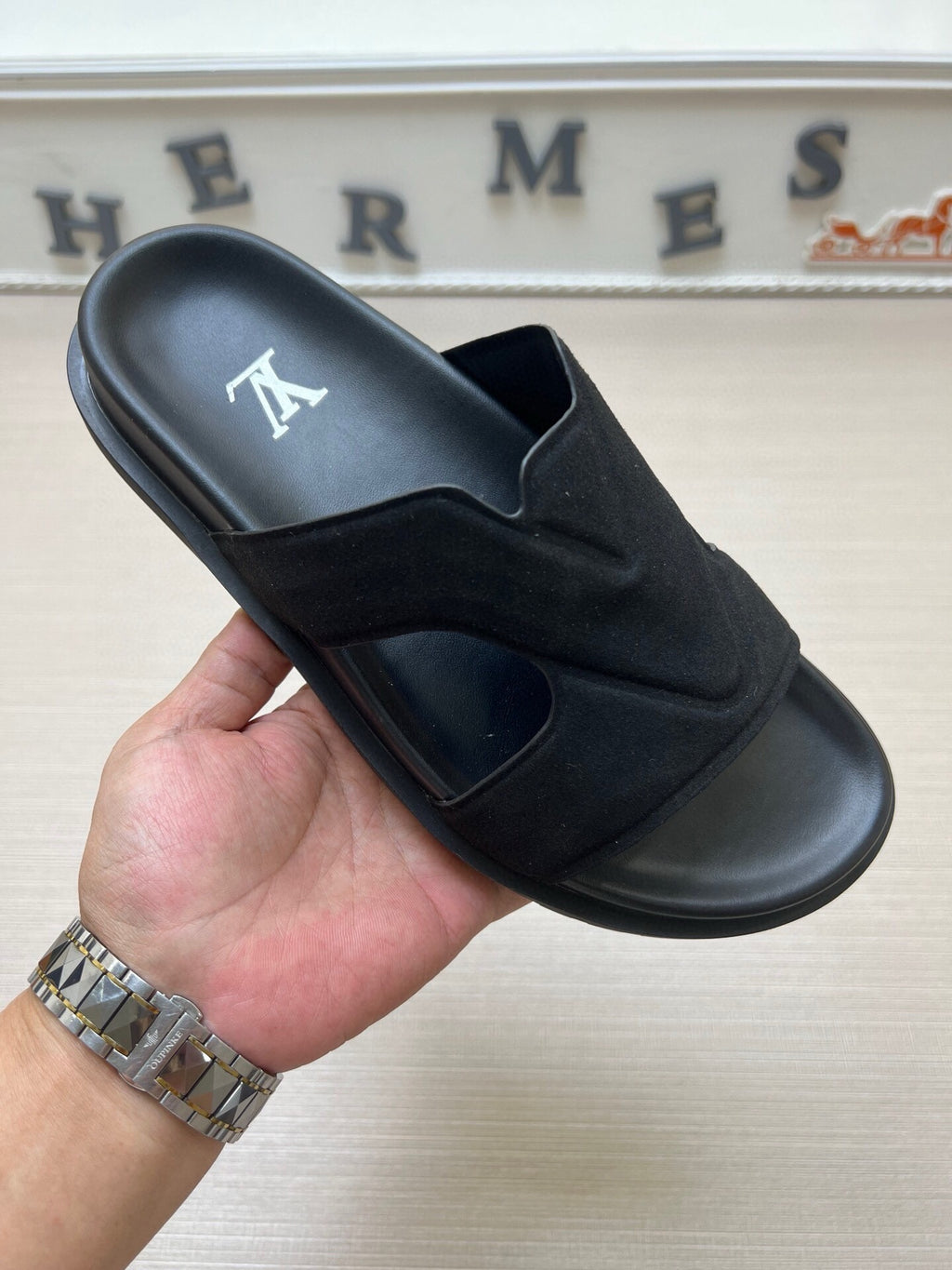 5LE229Z Popular Slippers