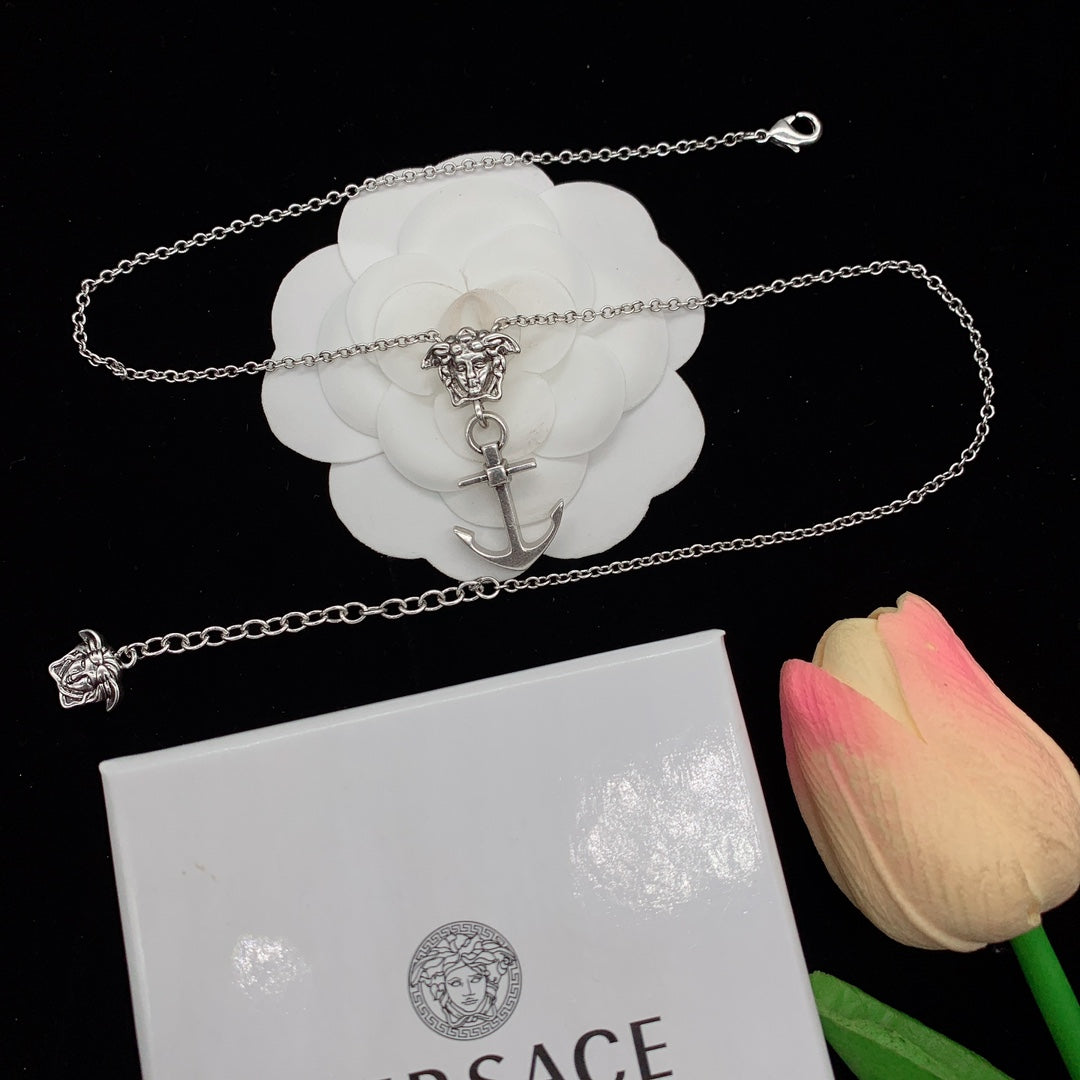 55QV369X Popular Necklaces