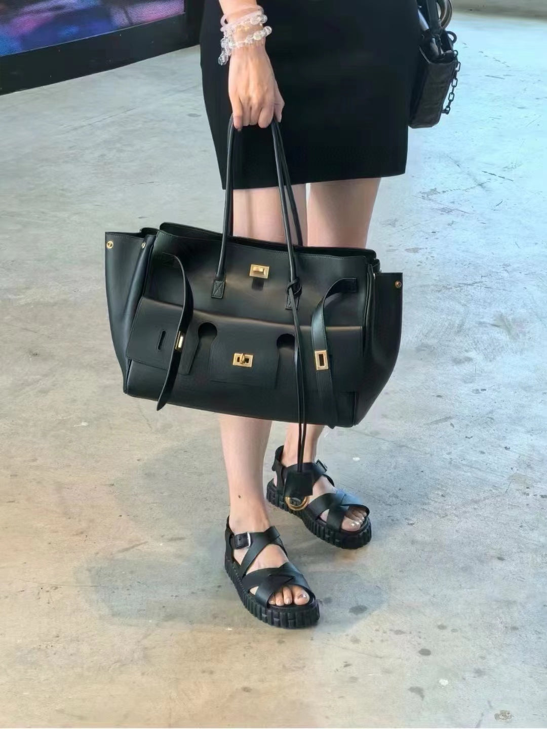 B1R46J1 Popular leather bags