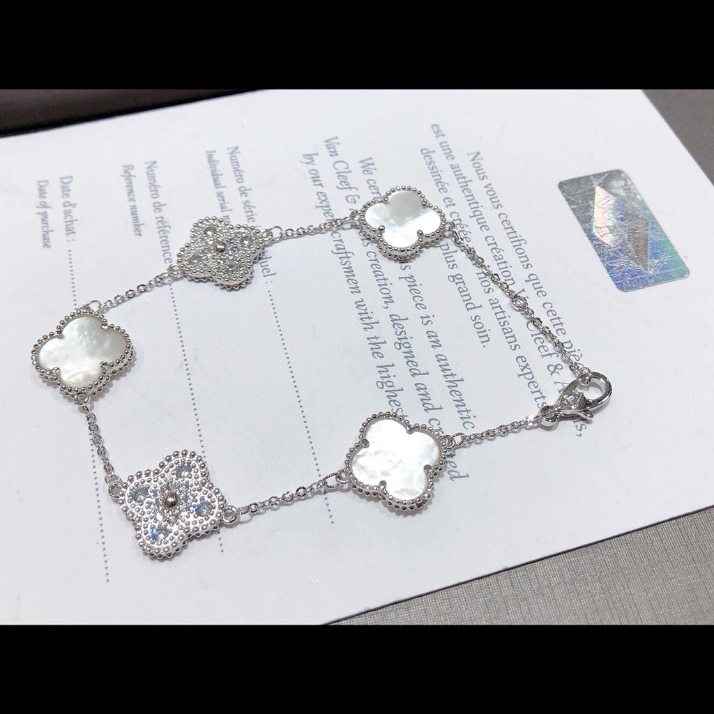 5XVA179K  Popular bracelets 5 flowers normal size1.5cm flower
