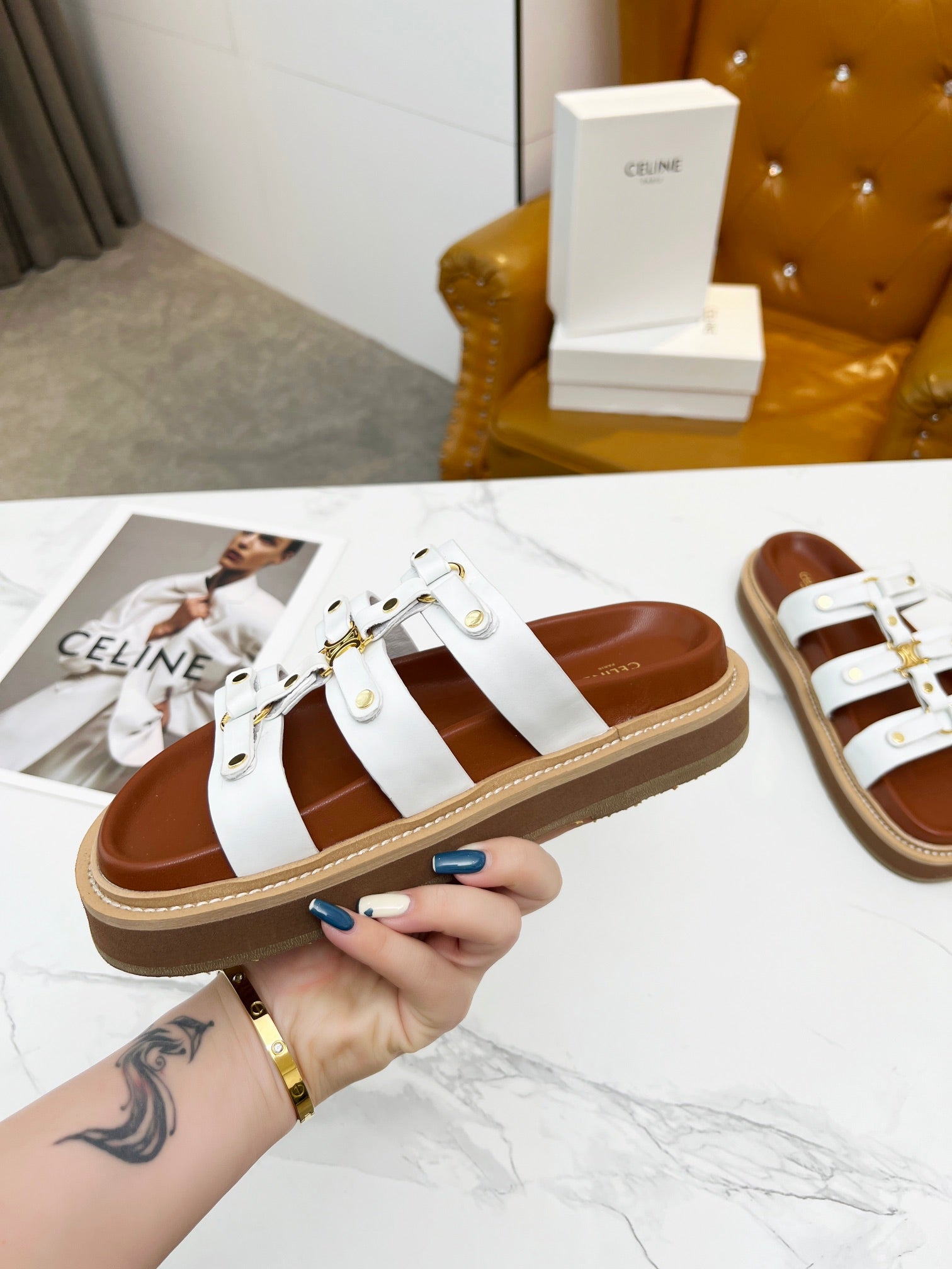 245RN1Z Popular leather shoes 