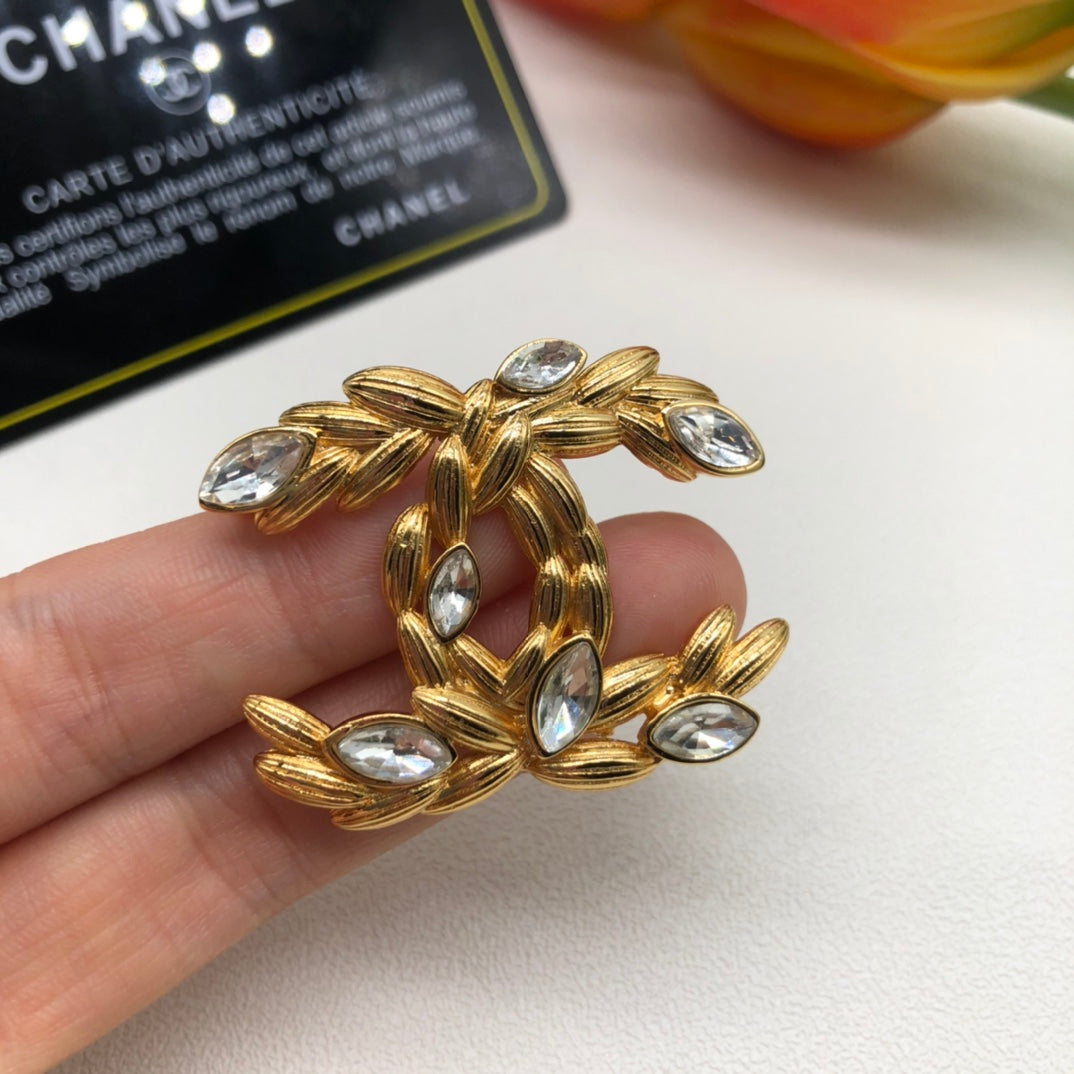 14C876X   Popular Brooch