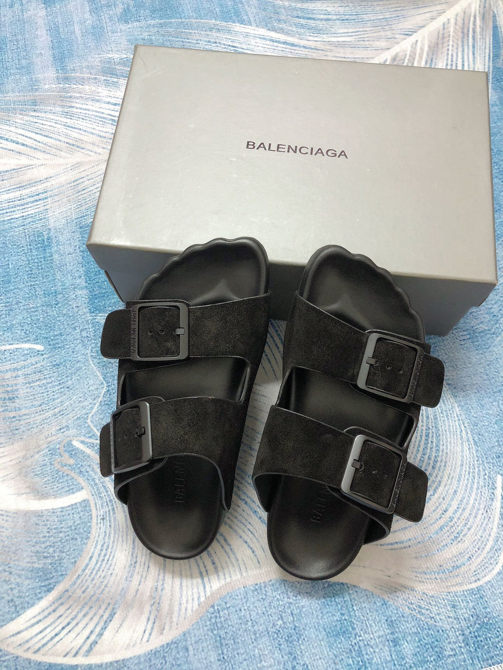 14J192Z Popular Slippers