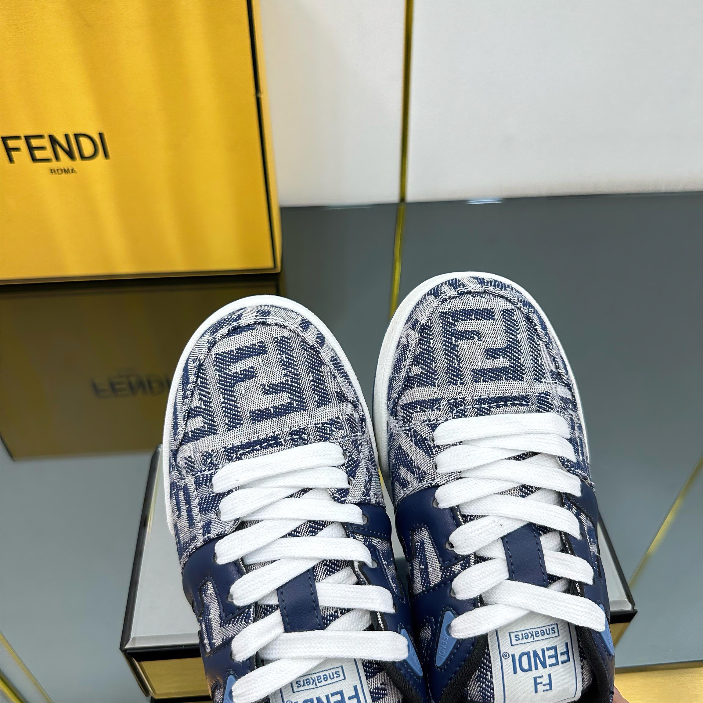 2105QF420Z Popular high-quality Shoes