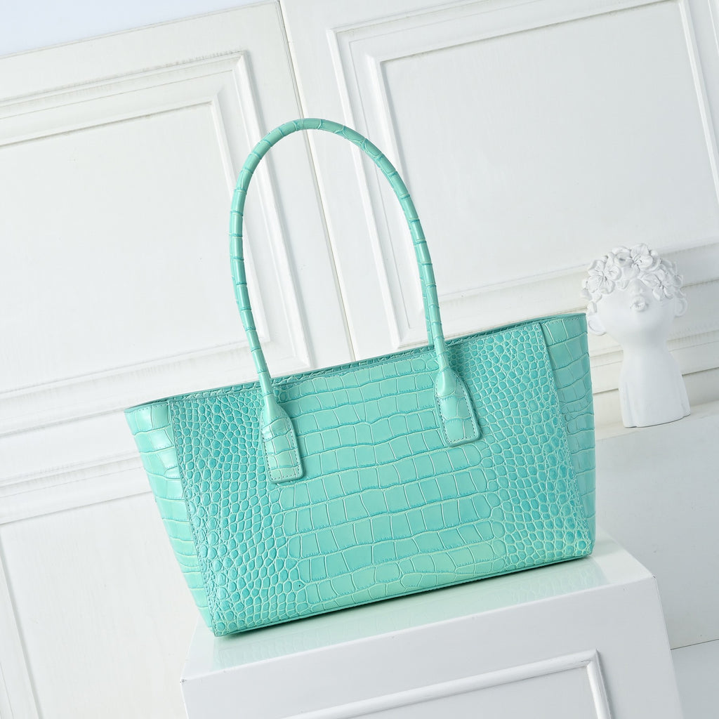 B1P46C178 Popular leather bag