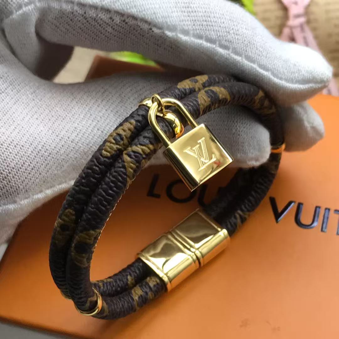 546RE1K Popular Bracelets