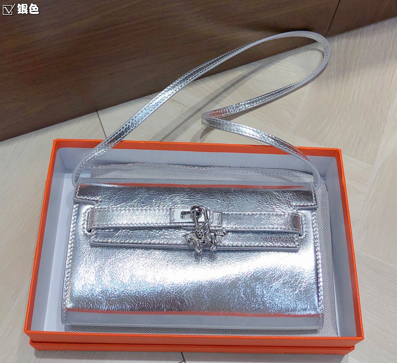 B1X66H10 Popular high-quality leather bag