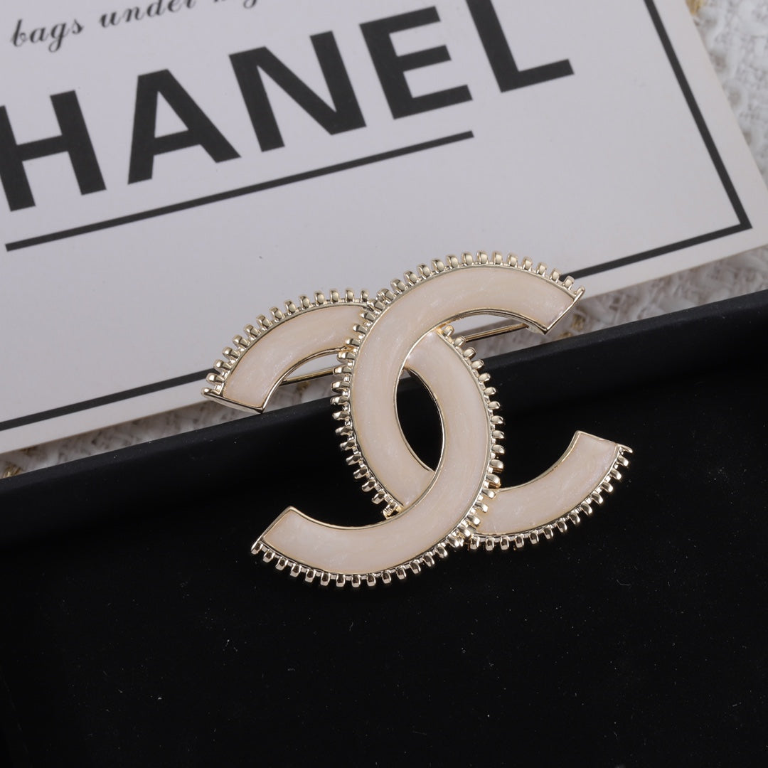 14C781X   Popular Brooch