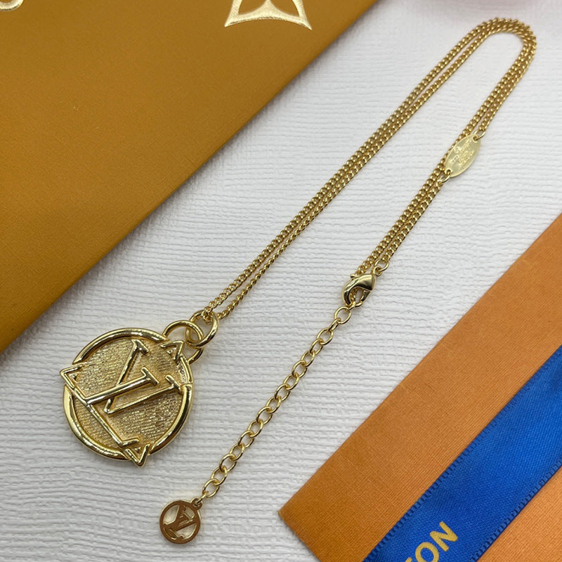 1YE246X  Popular  Necklaces