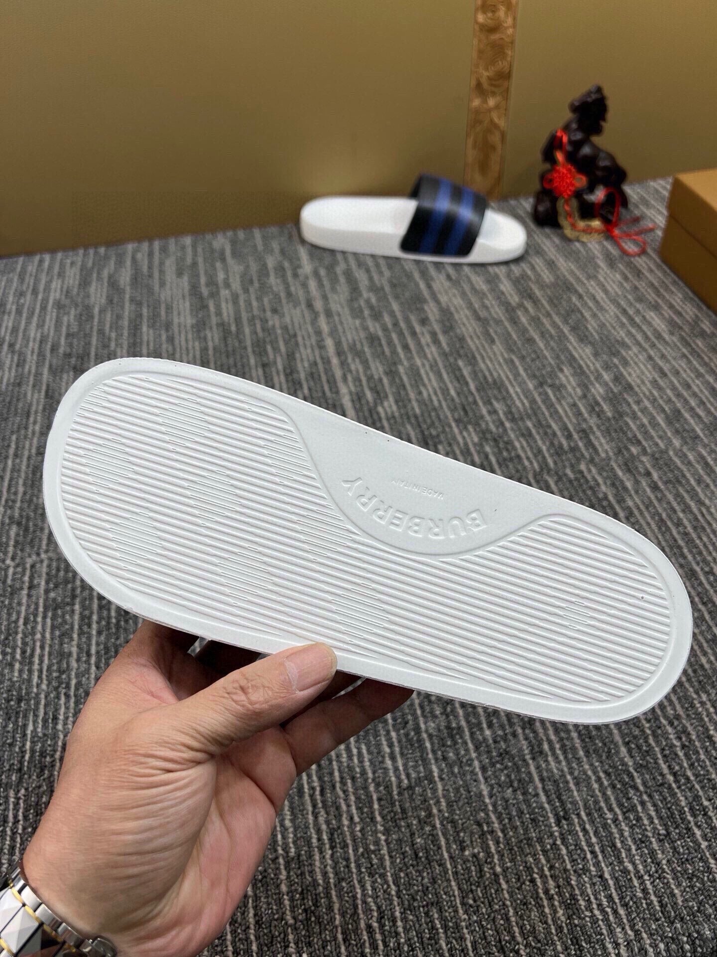 535ZR262Z Popular Slippers