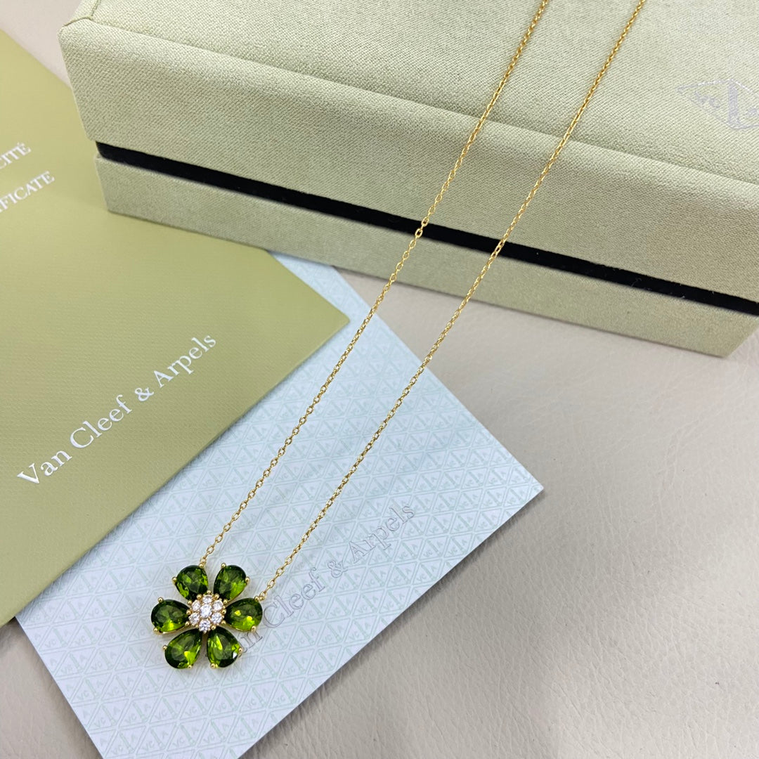 55QVA250X Popular Necklace
