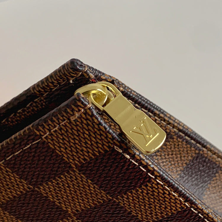 AE2B Popular   leather bag 