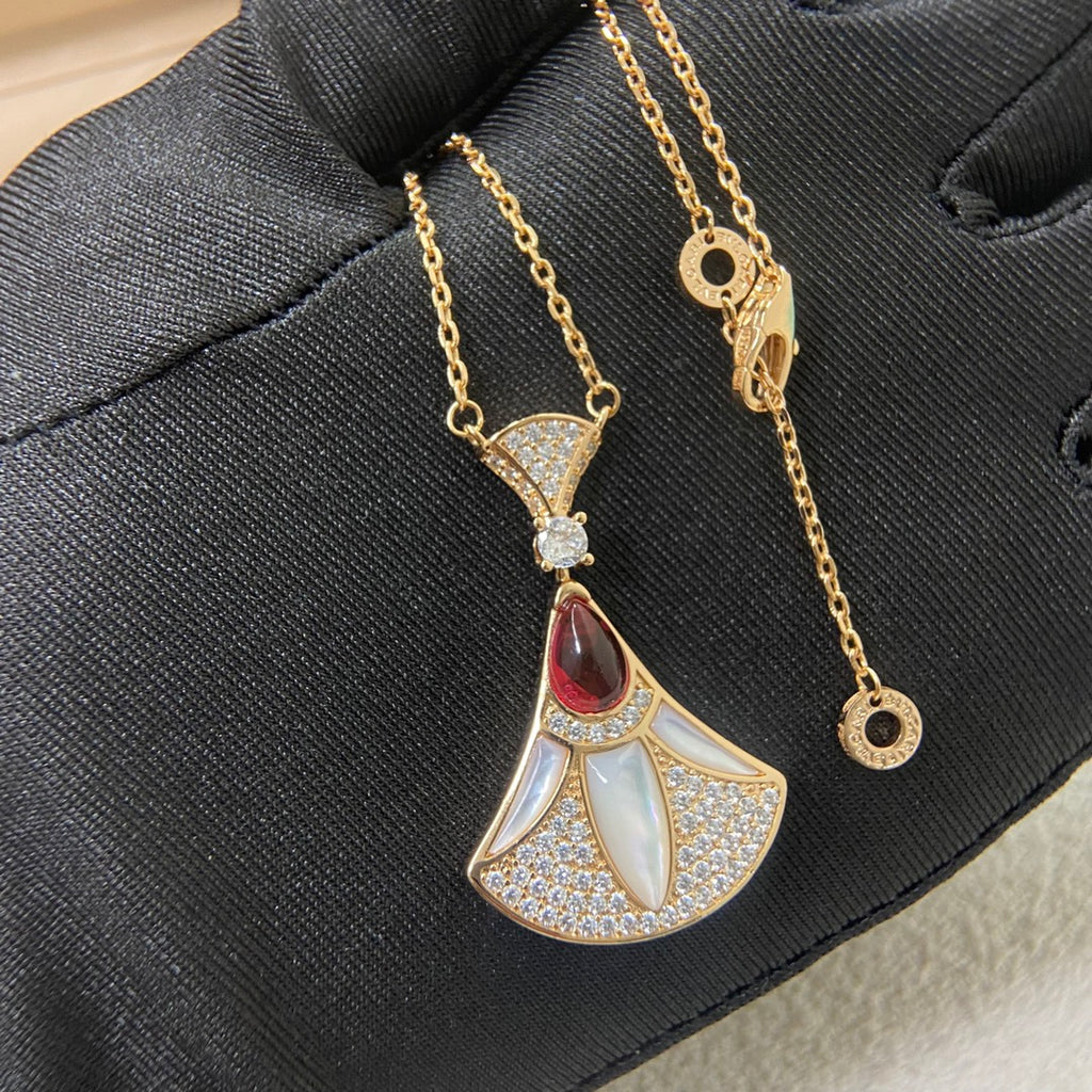 55QS413X Popular Necklaces